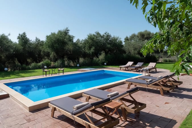 Villa in Kyparissia - view 1