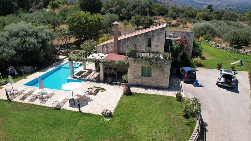 Villa in Maza - view 1