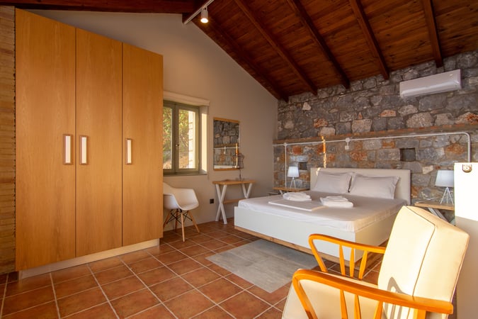 Villa in Kato Verga - view 1