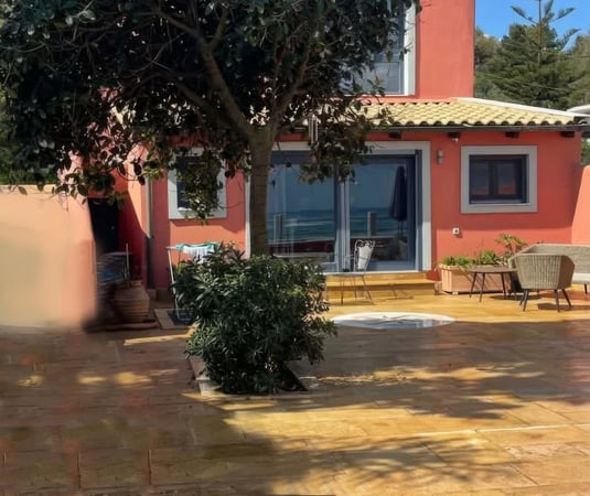 Villa in Argasi - view 1