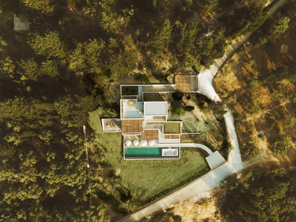 Villa in Nidhrion - view 1