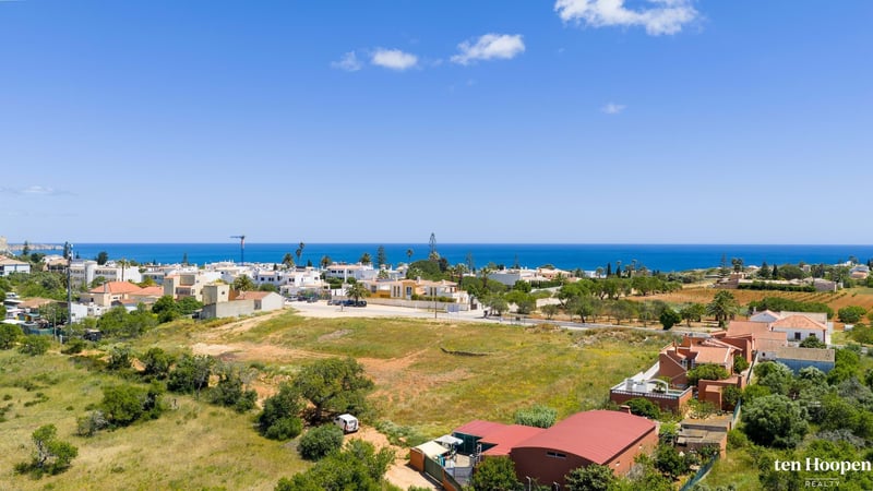 Land in Montinhos da Luz - view 1