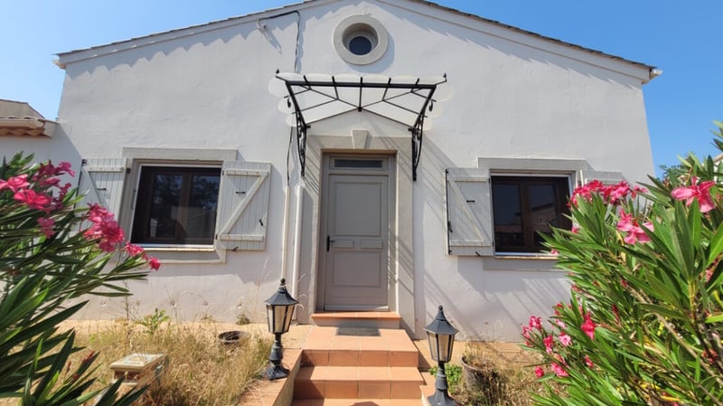 House in Saint-Chinian - view 1