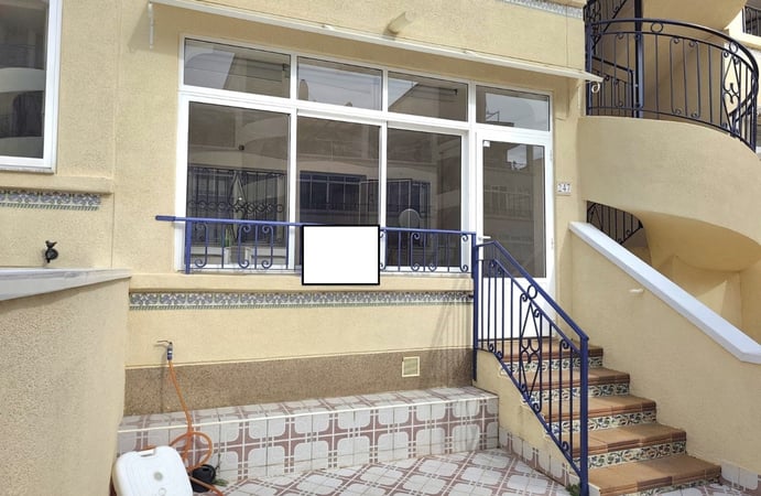 Apartment in Punta Prima - view 1