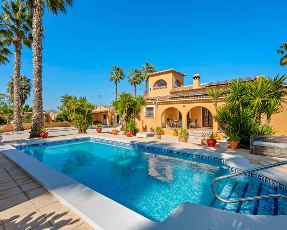 Farm, Ranch or Equestrian in Almoradi - Image 3