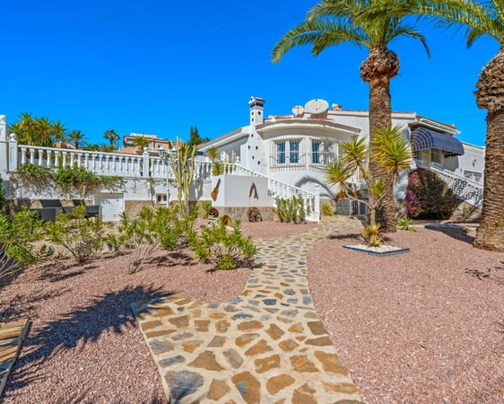 Villa in Ciudad Quesada - view 1