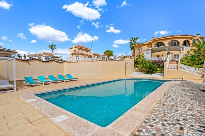 Villa in Ciudad Quesada - view 1