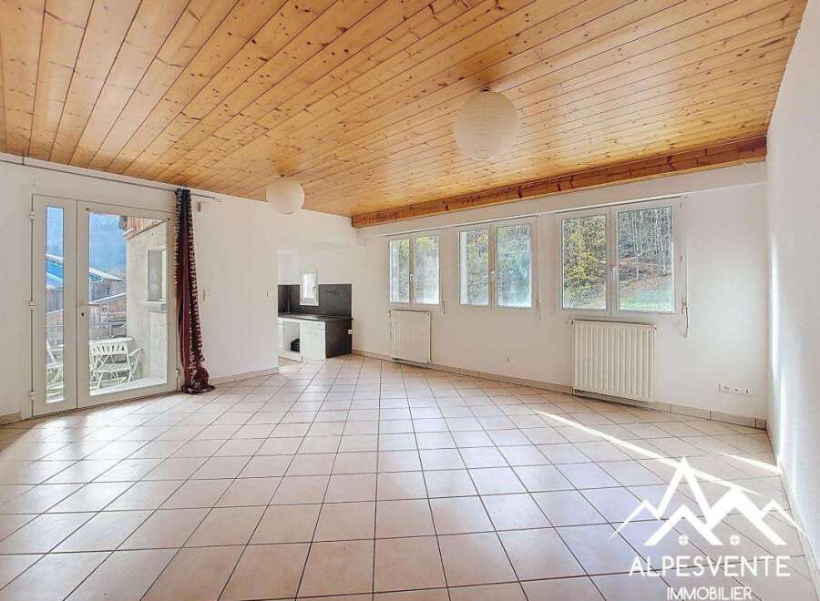 Apartment in Bellevaux - Image 2