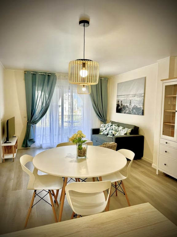 Apartment in La Duquesa - Image 2