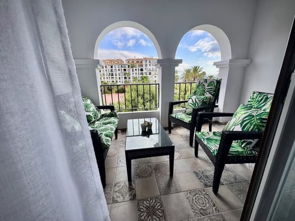 Apartment in La Duquesa - view 1