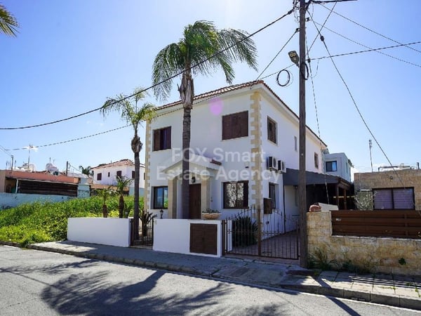 House in Palouriotissa - view 1