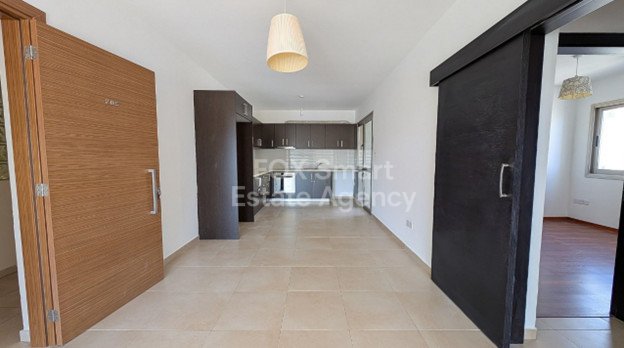 Apartment in Ypsonas - view 1