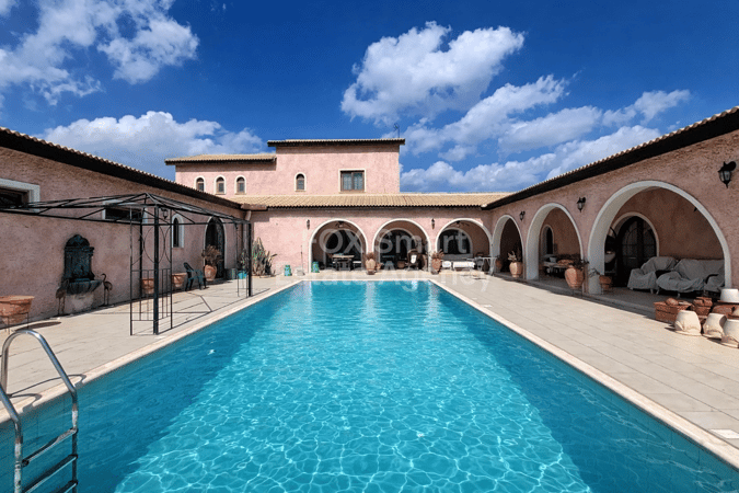 House in Mosfiloti - view 1