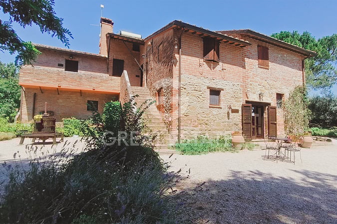 House in Carraia - view 1