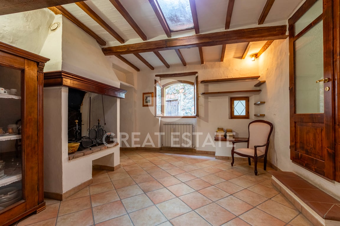House in Cetona - Image 3