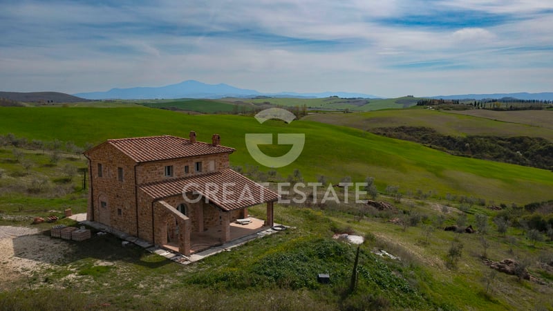 House in Montalcino - view 1