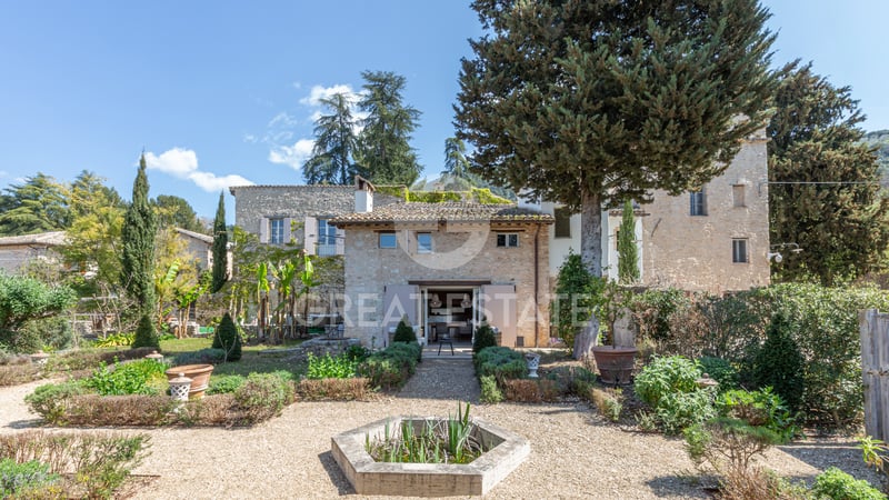 House in Spoleto - view 1