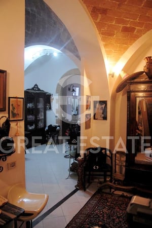 House in Siena - view 1