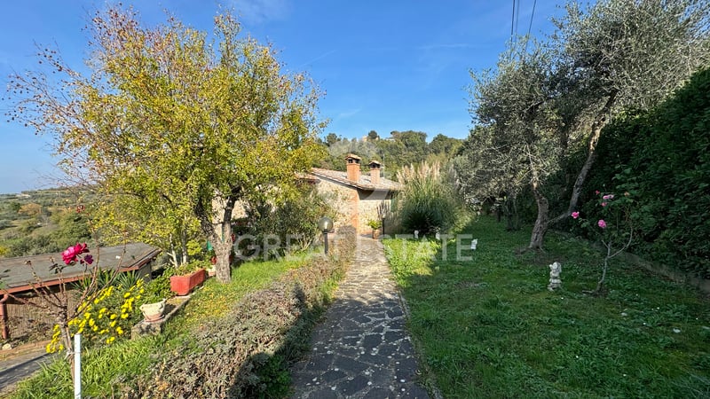 House in Citta della Pieve - view 1