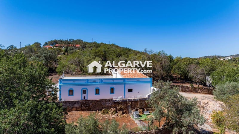Villa in Santa Barbara de Nexe - view 1