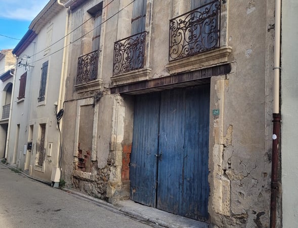 House in Autignac - view 1