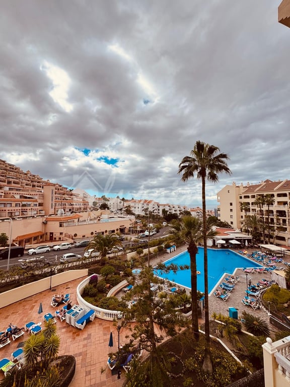 Apartment in Los Cristianos - Image 2