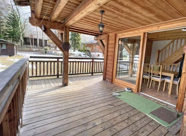 House in Taconnaz - view 1