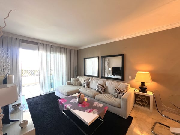 Apartment in Puerto Banus - view 1