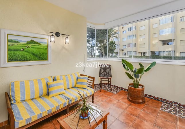 Apartment in Estepona - view 1