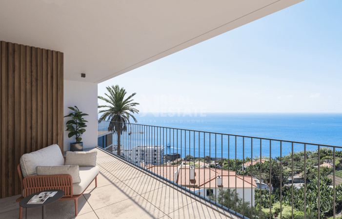 Apartment in Camara de Lobos - view 1