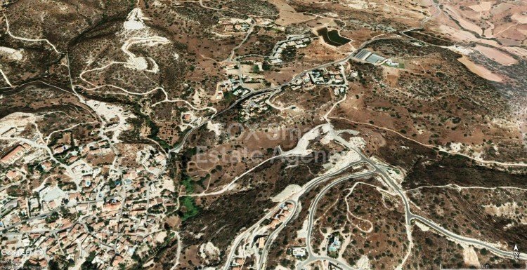 Land in Agios Tychon - view 1