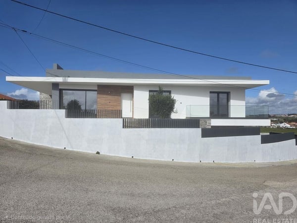 House in Silveira - view 1