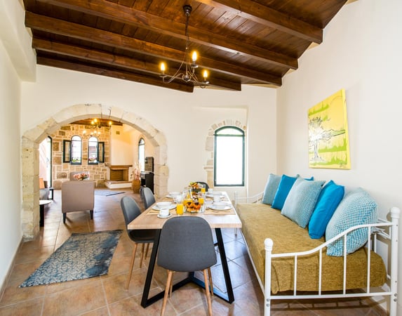 Villa in Vamos - view 1