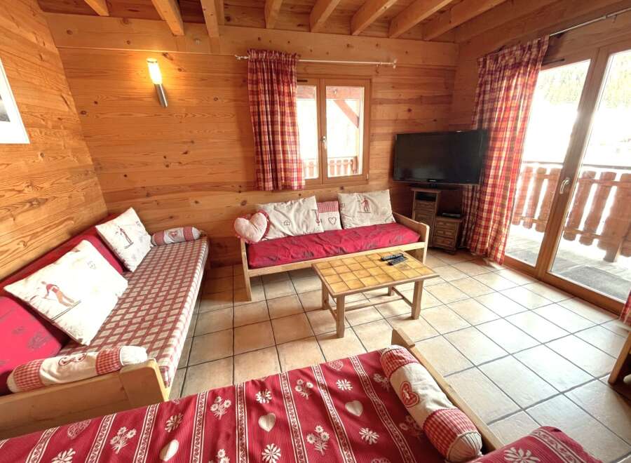 Apartment in Saint-Sorlin-d'Arves - Image 3