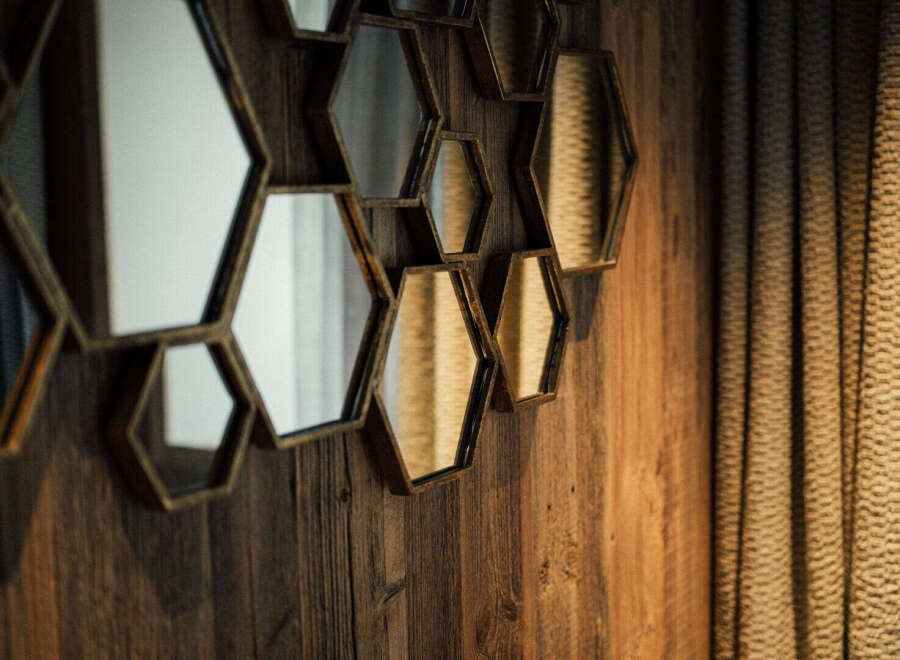 Apartment in Val-d'Isere - Image 2