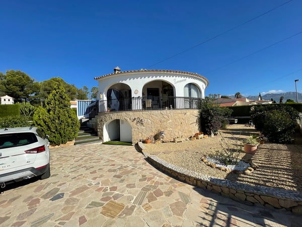 House in l'Alfas del Pi - view 1