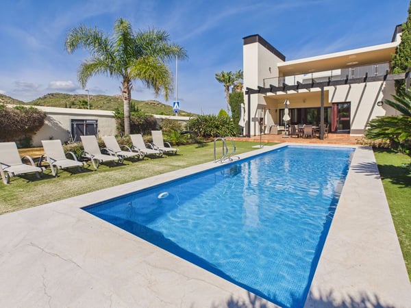 Villa in Las Barracas - view 1