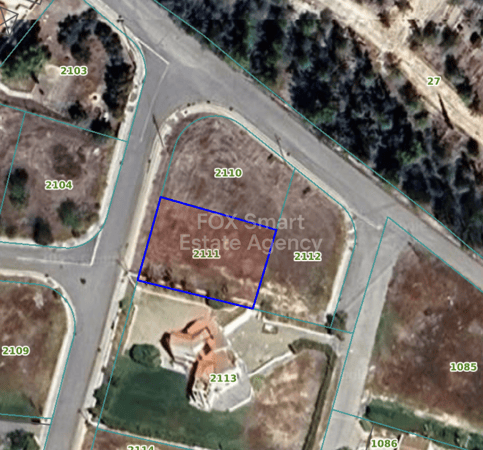 Land in Geri - view 1