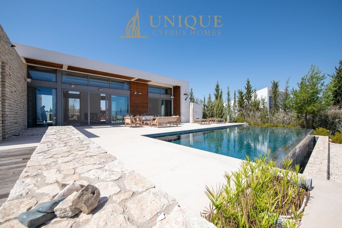 House in Tsada - view 1