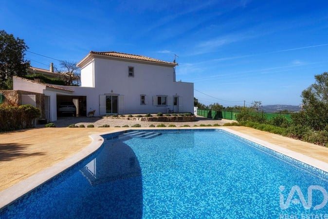 House in Santa Barbara de Nexe - view 1