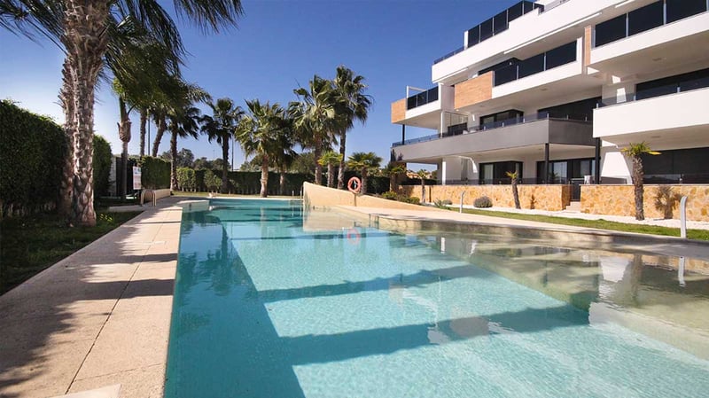 Apartment in Residencia los Altos - view 1