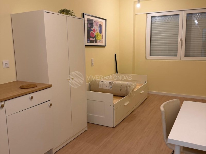 Apartment in Porto - Image 2