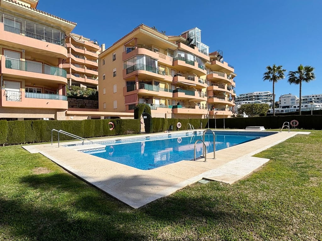 Apartment in Riviera del Sol - Image 3
