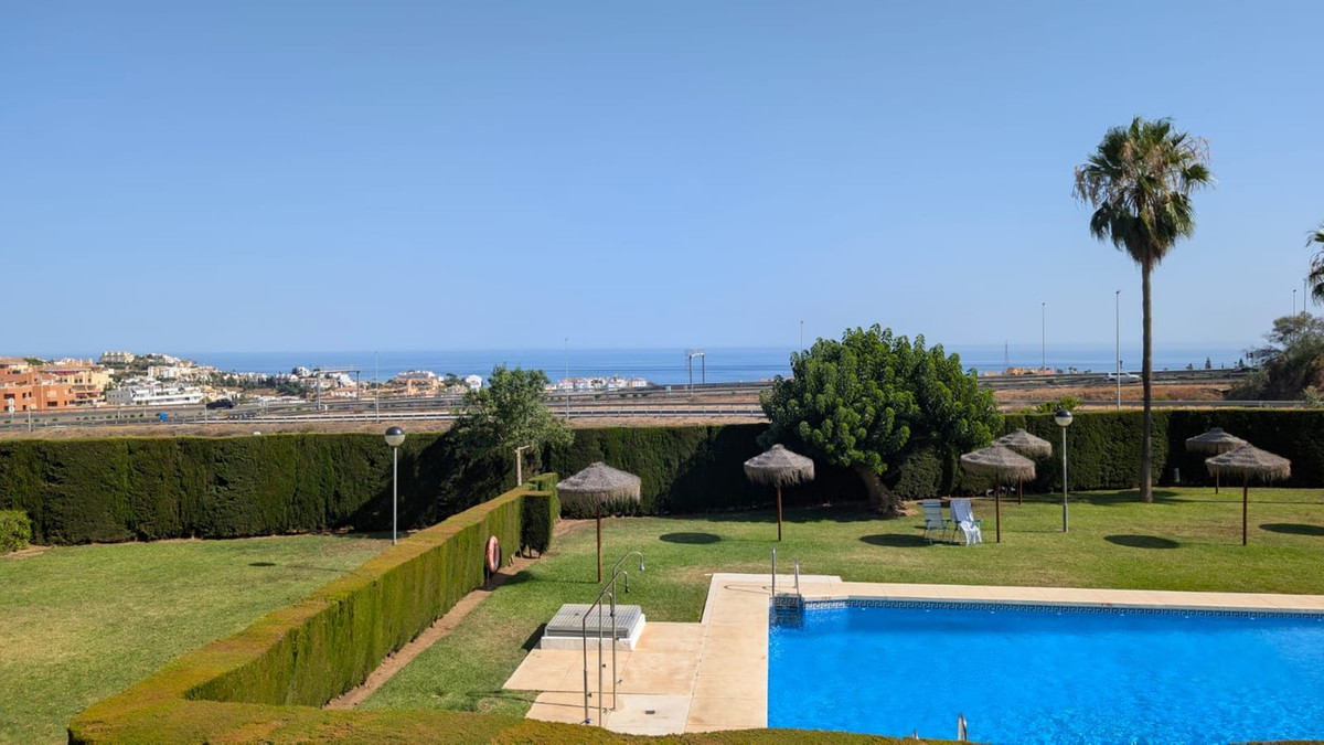 Apartment in Riviera del Sol - Image 2