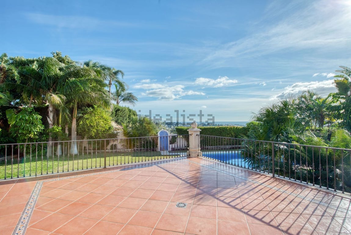 Villa in Calla de Mijas - Image 3