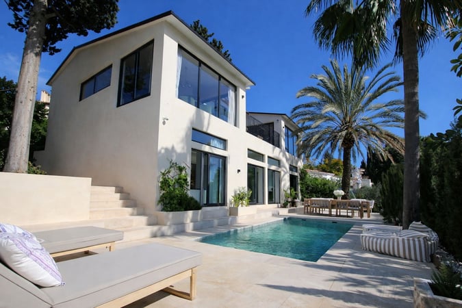 Villa in Elviria - view 1