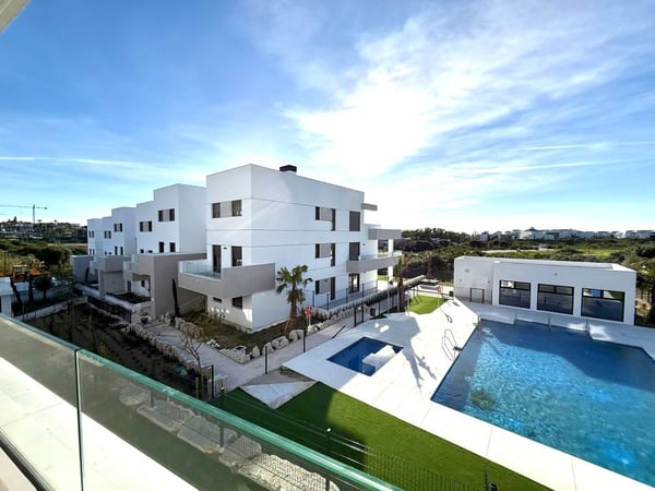 Apartment in Estepona - view 1