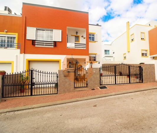 Villa in Tavira - view 1