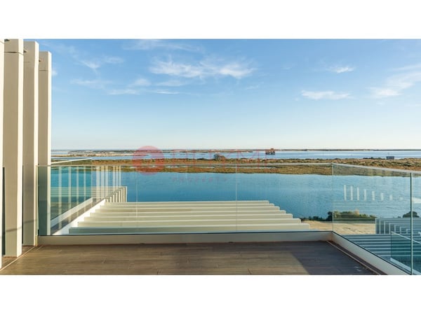 Apartment in Moncarapacho - view 1