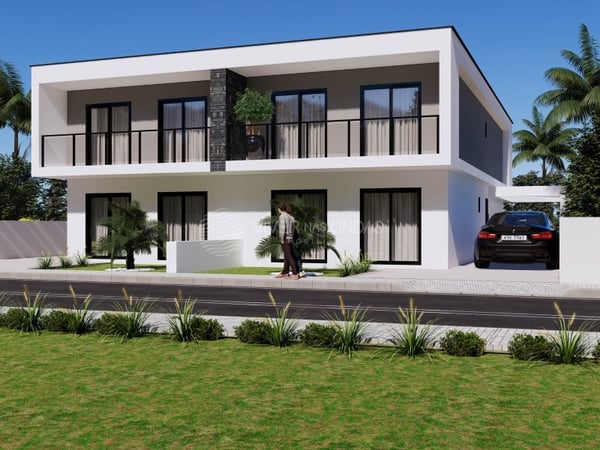 Villa in Fernao Ferro - view 1